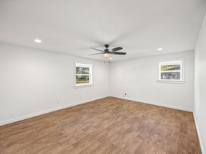 9715 Greenwillow Street, Houston TX 77096