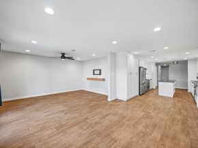 9715 Greenwillow Street, Houston TX 77096