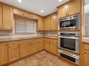 13106 Ivyside Drive, Houston TX 77077