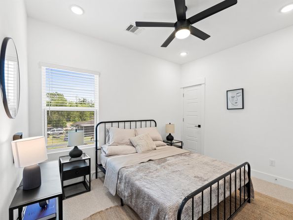 5814 Highland Sky Lane, Houston TX 77091