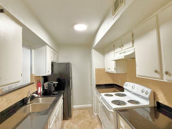 4166 Belle Park Drive 4166, Houston TX 77072