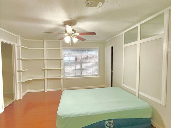 4166 Belle Park Drive 4166, Houston TX 77072