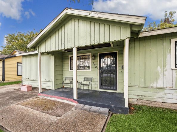 230 Hyta Street, Houston TX 77018
