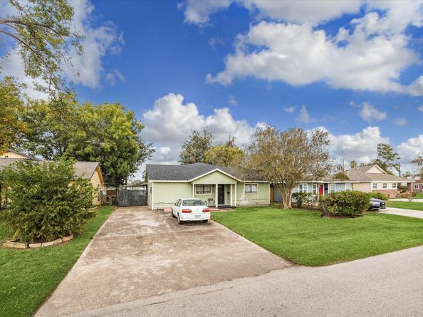 230 Hyta Street, Houston TX 77018