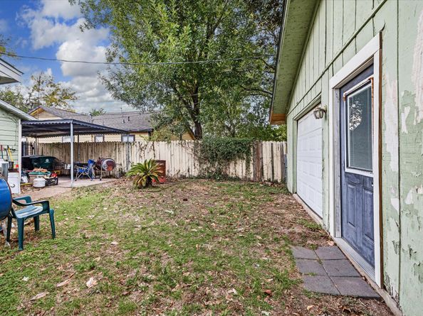 230 Hyta Street, Houston TX 77018