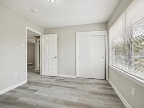 5835 Kenilwood Drive, Houston TX 77033