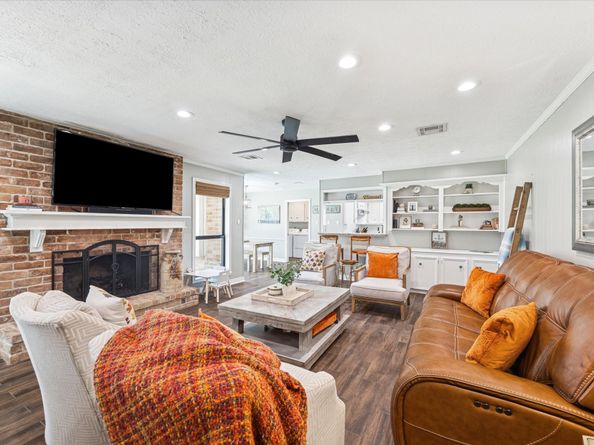 5915 Pinewilde Drive, Houston TX 77066