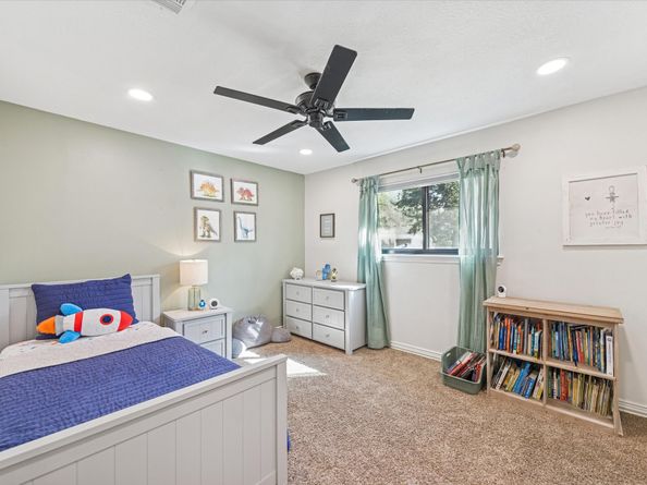 5915 Pinewilde Drive, Houston TX 77066