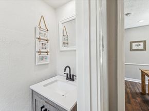 5915 Pinewilde Drive, Houston TX 77066