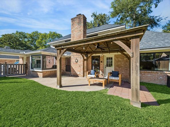 5915 Pinewilde Drive, Houston TX 77066