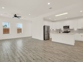 6635 Tc Jester Boulevard A, Houston TX 77007