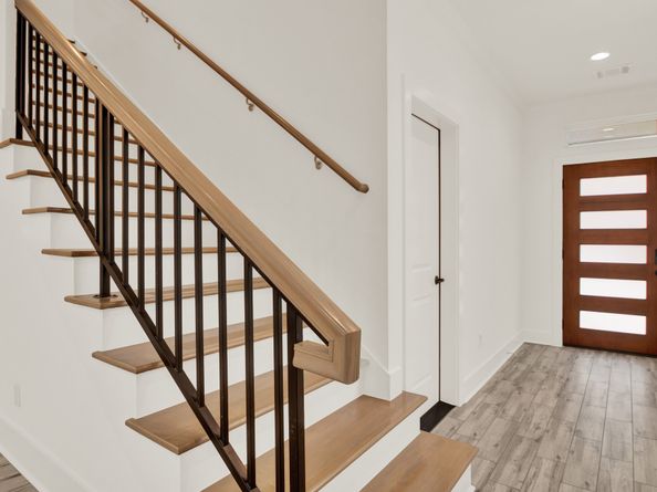 6635 Tc Jester Boulevard A, Houston TX 77007