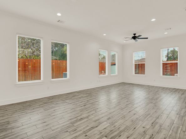 6635 Tc Jester Boulevard A, Houston TX 77007