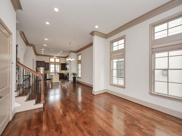 314 W Clay Street, Houston TX 77019