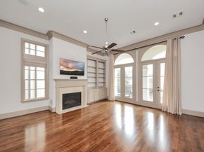 314 W Clay Street, Houston TX 77019