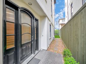 314 W Clay Street, Houston TX 77019