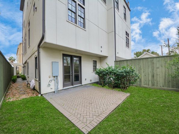 314 W Clay Street, Houston TX 77019