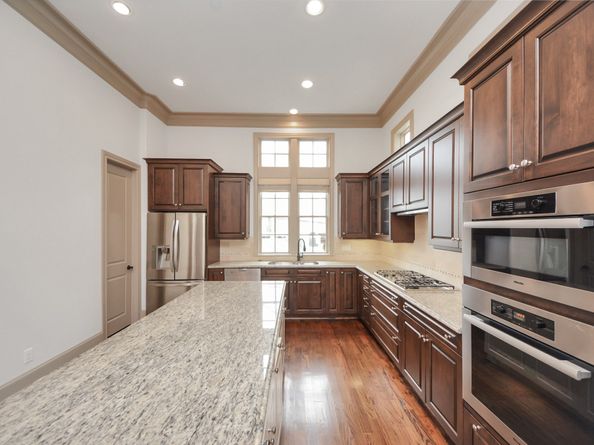 314 W Clay Street, Houston TX 77019