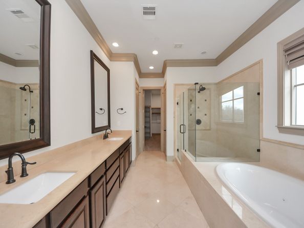 314 W Clay Street, Houston TX 77019