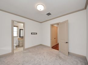 314 W Clay Street, Houston TX 77019