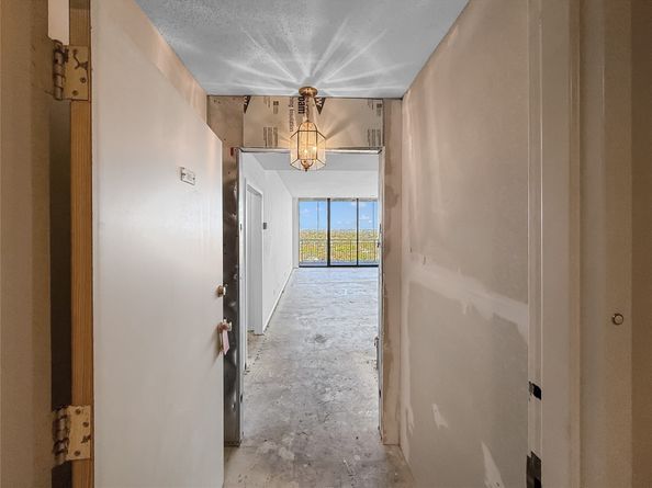 6335 W Northwest Highway 1815, Dallas TX 75225