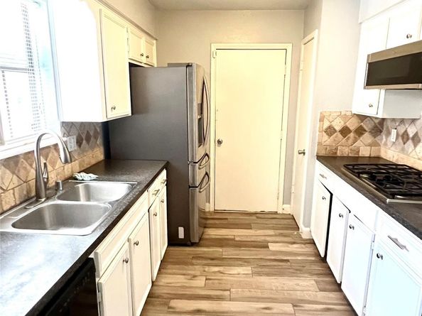 2719 Tinechester Drive, Houston TX 77339