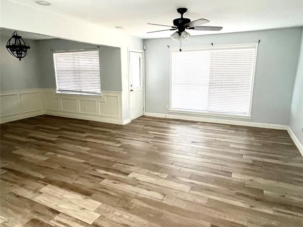 2719 Tinechester Drive, Houston TX 77339