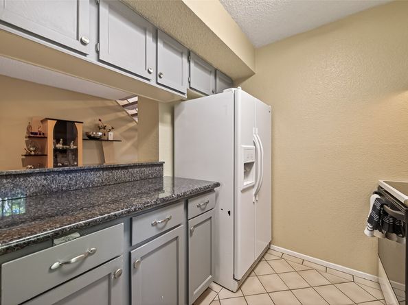 6201 Beverlyhill Street 1, Houston TX 77057