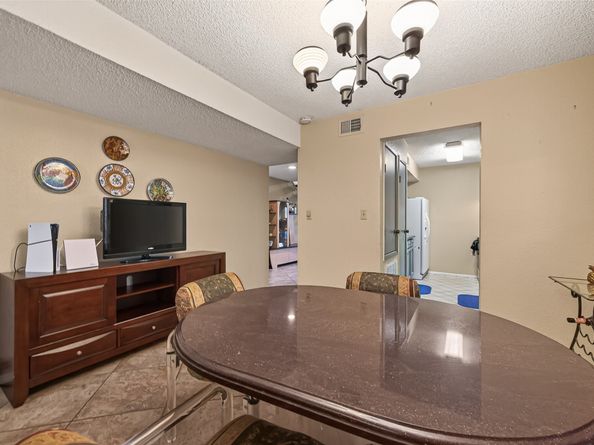 6201 Beverlyhill Street 1, Houston TX 77057