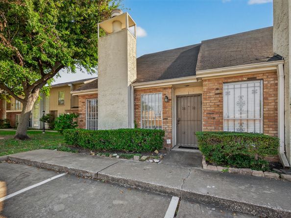 6201 Beverlyhill Street 1, Houston TX 77057