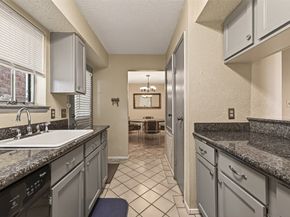 6201 Beverlyhill Street 1, Houston TX 77057