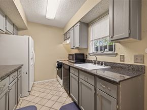 6201 Beverlyhill Street 1, Houston TX 77057