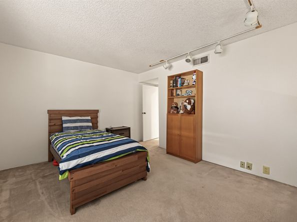 6201 Beverlyhill Street 1, Houston TX 77057