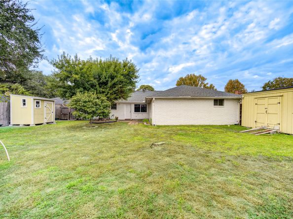 10823 Radford Lane, Houston TX 77099