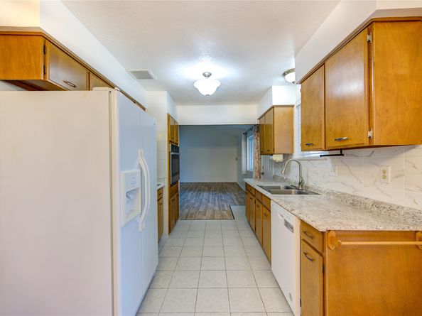 10823 Radford Lane, Houston TX 77099