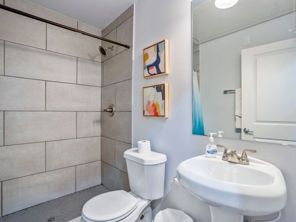 2516 Cleburne Street, Houston TX 77004