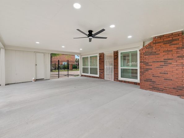 4019 Saint Michaels Court, Sugar Land TX 77479