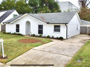 1415 Mapleton Drive, Houston TX 77043