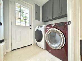 1415 Mapleton Drive, Houston TX 77043