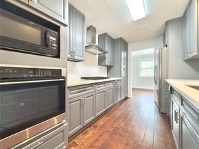 1415 Mapleton Drive, Houston TX 77043