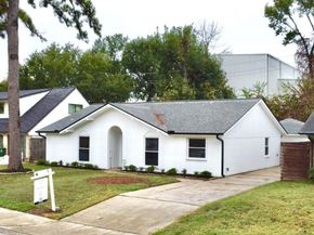 1415 Mapleton Drive, Houston TX 77043