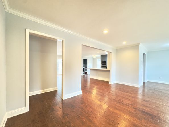 1415 Mapleton Drive, Houston TX 77043