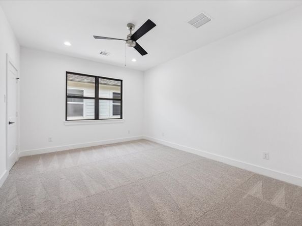 1201 Confederate Road, Houston TX 77055