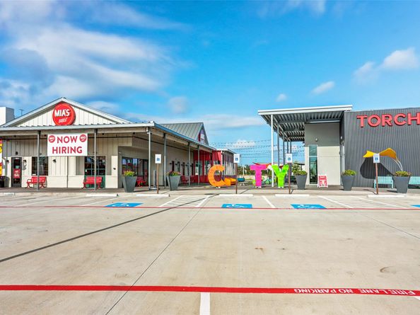 1201 Confederate Road, Houston TX 77055