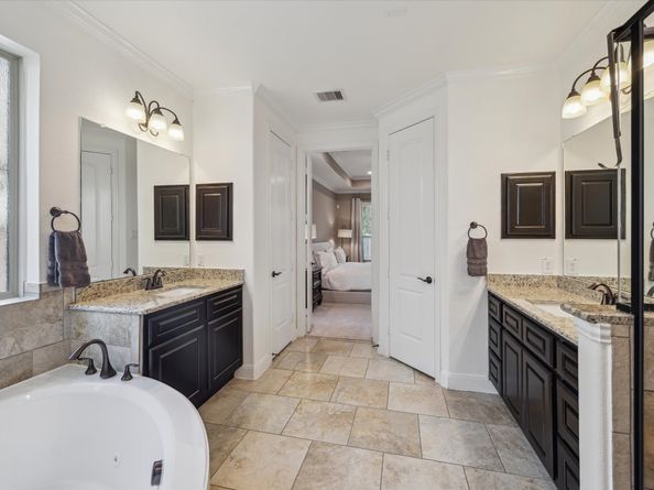 135 Lindenberry Circle, Spring TX 77389