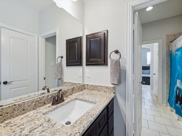 135 Lindenberry Circle, Spring TX 77389