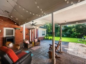 1523 Lofty Maple Trail Trail, Kingwood TX 77345