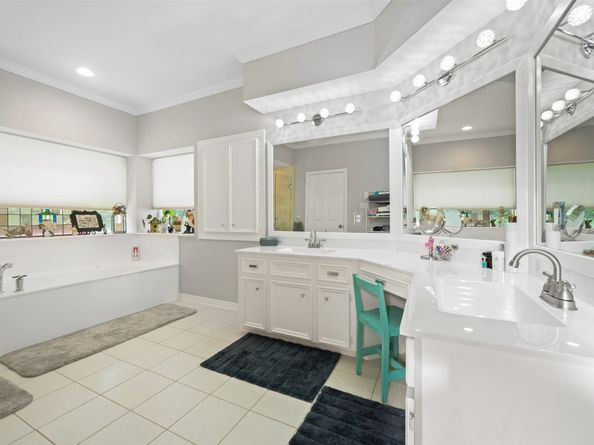 1523 Lofty Maple Trail Trail, Kingwood TX 77345