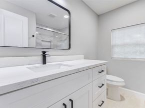 1054 Dewalt Street, Houston TX 77088