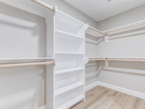 1054 Dewalt Street, Houston TX 77088